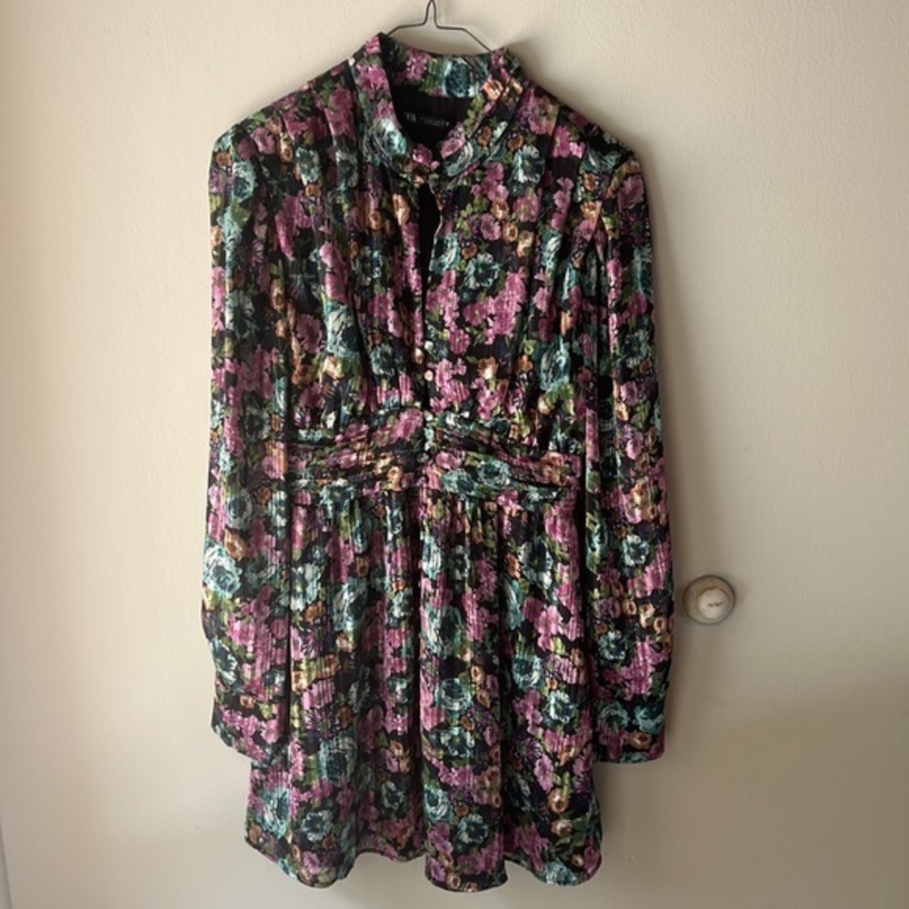 Gorgeous floral Zara dress